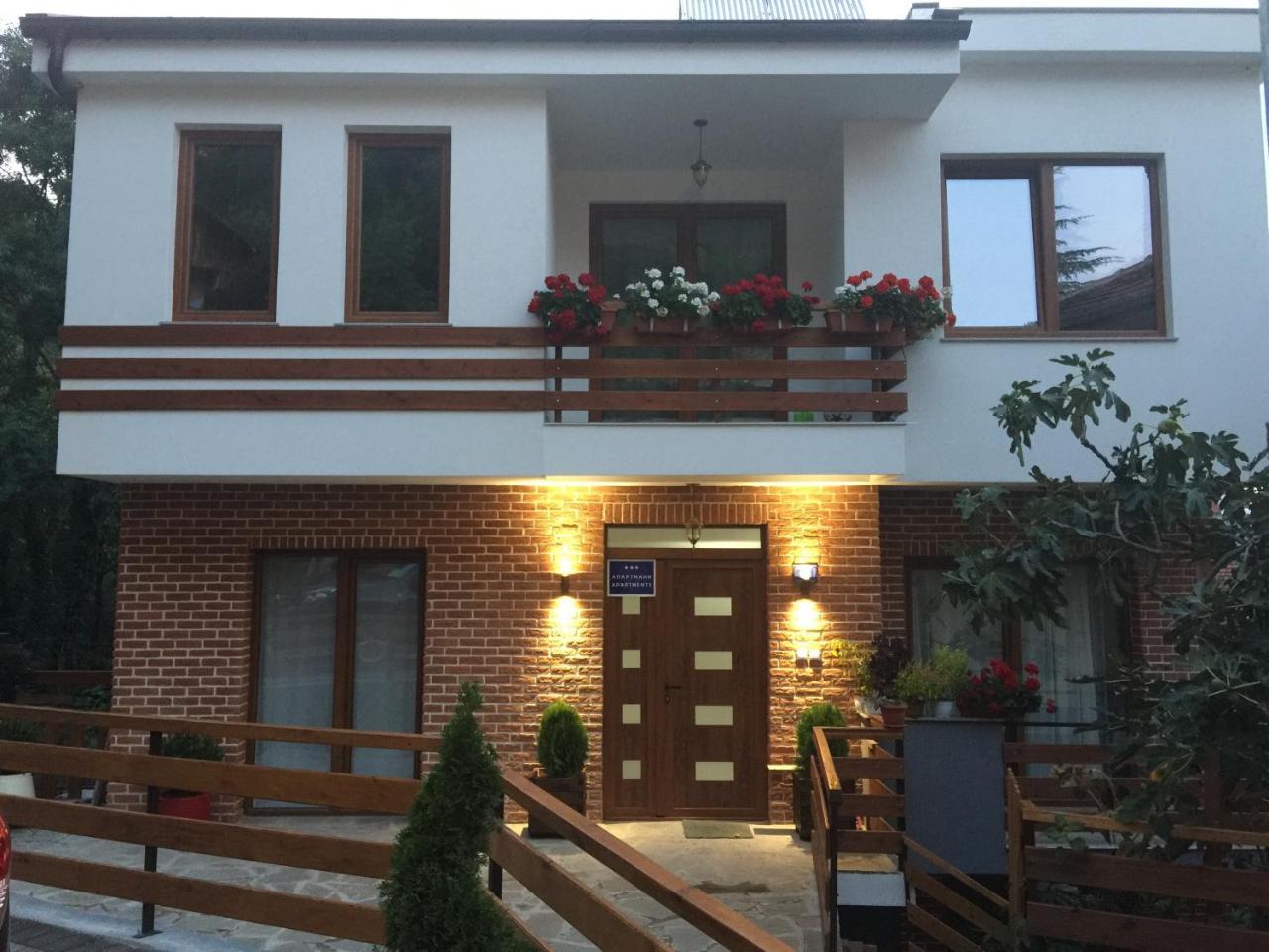 Madox Apartment Охрид Екстериор снимка